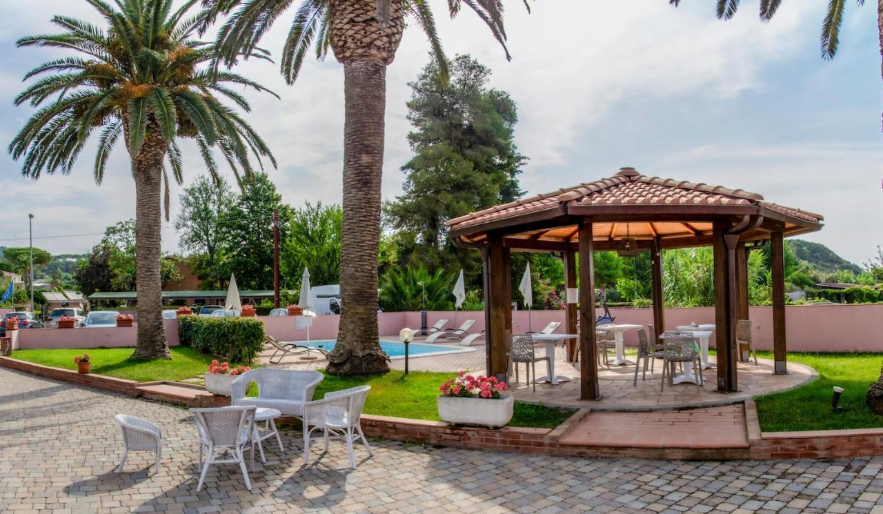 Hotel Villa Rosa Porto Azzurro Luaran gambar