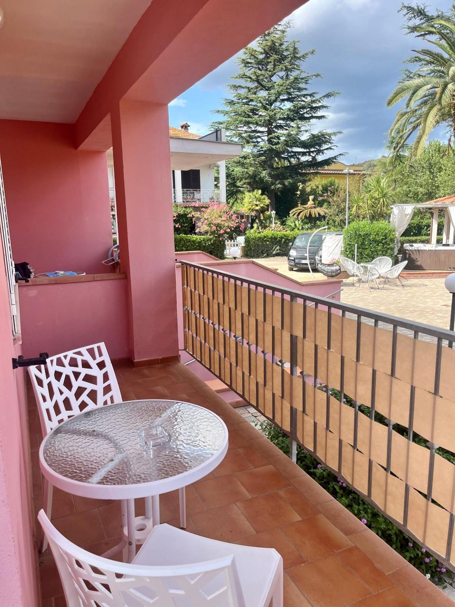 Hotel Villa Rosa Porto Azzurro Luaran gambar