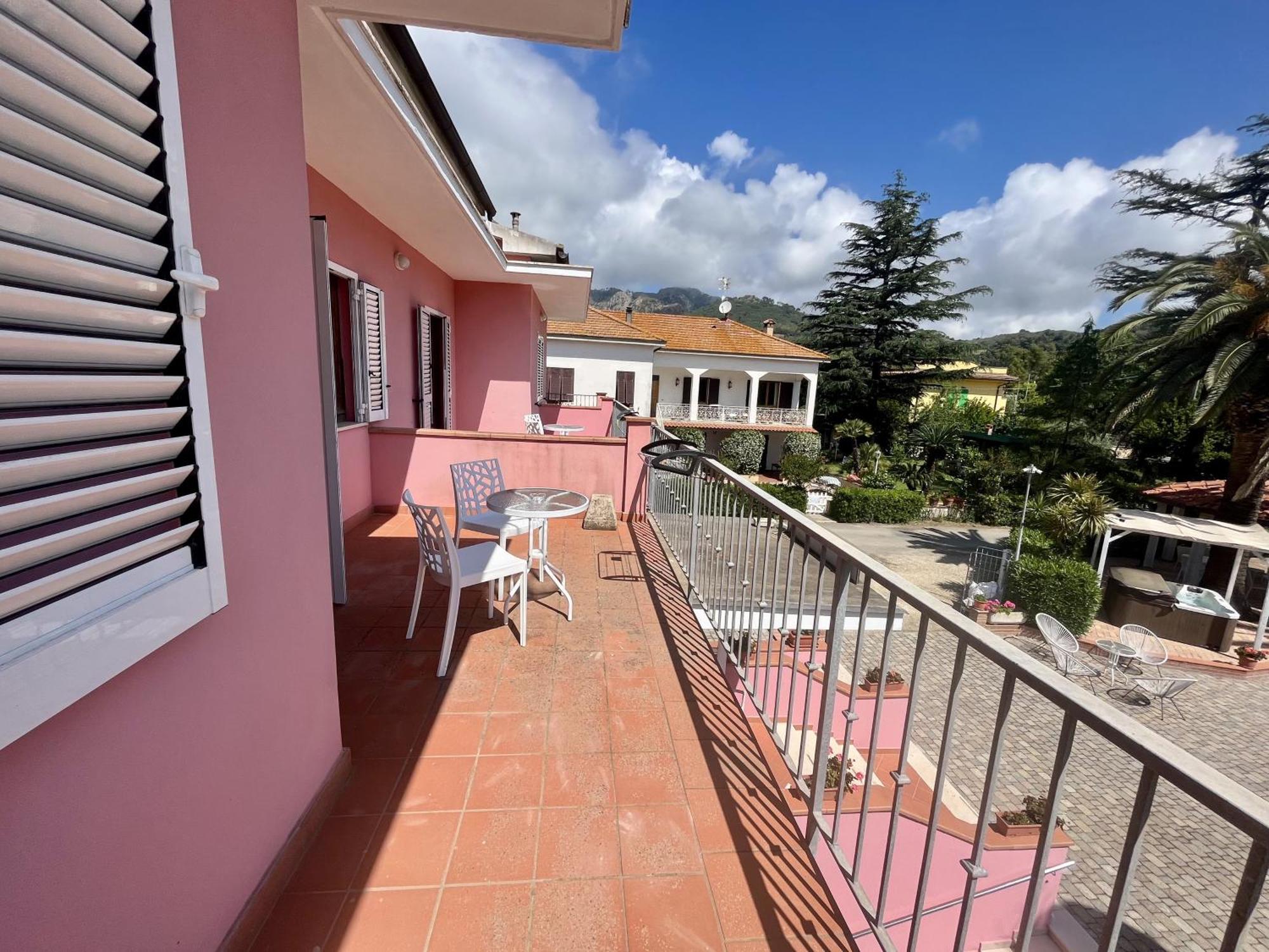 Hotel Villa Rosa Porto Azzurro Luaran gambar